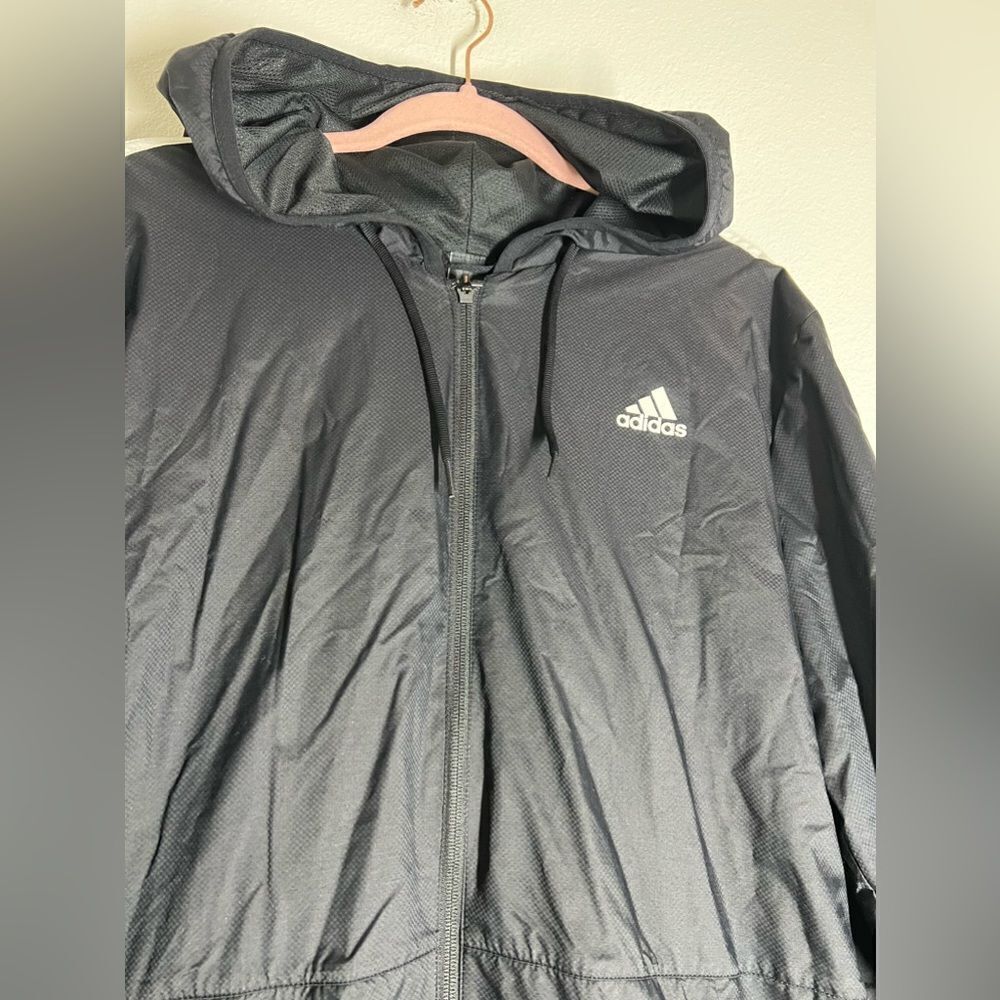 Adidas Essentials Wind Jacket Size L - image 8